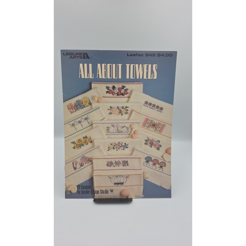 All About Towels,‎ 1990 Leaflet 949 Cross Stitch Pattern